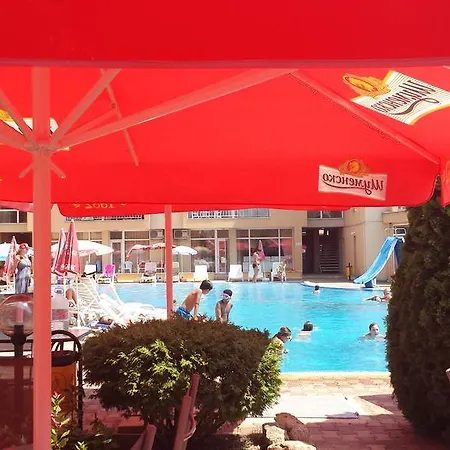 Hotel Kamelia Garden Mikosta