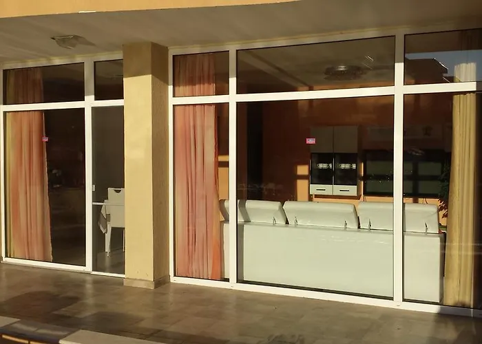 Kamelia Garden Mikosta Slantchev Briag